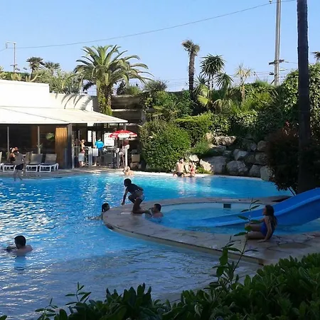 *** Bord De Mer Apartment Cannes